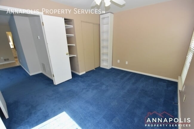 Building Photo - 932 Yachtsman Way