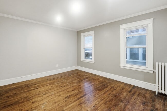 Building Photo - 131 Providence St