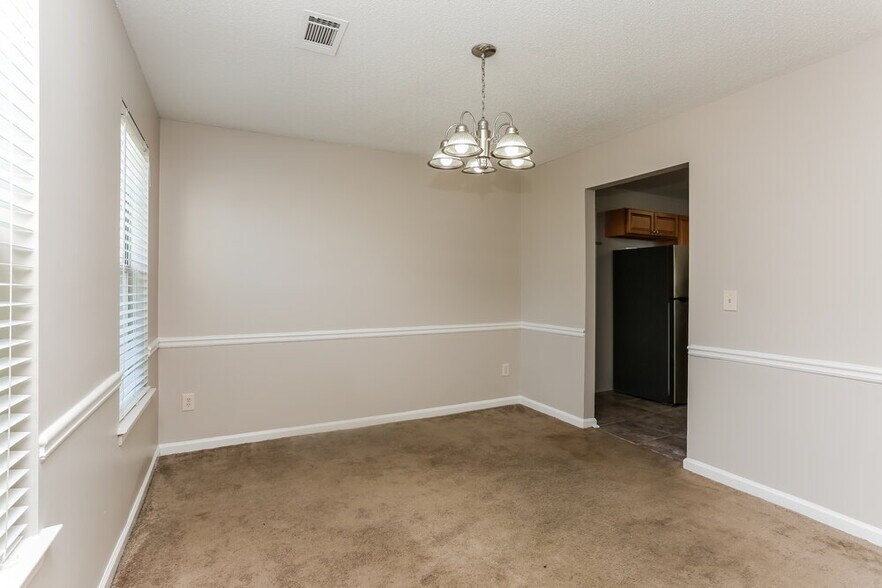 Building Photo - 3317 Royal Springs Ct