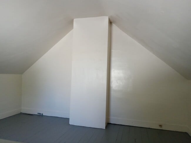 Building Photo - Cozy 2 Bedroom Twin FOR RENT in Bridgeton ...