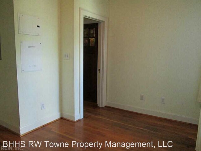 Building Photo - 1 br, 1 bath House - 1413 Colonial Avenue #C1