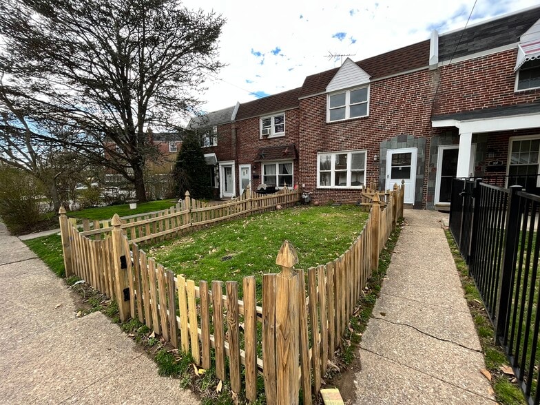 Front yard - 105 Church St