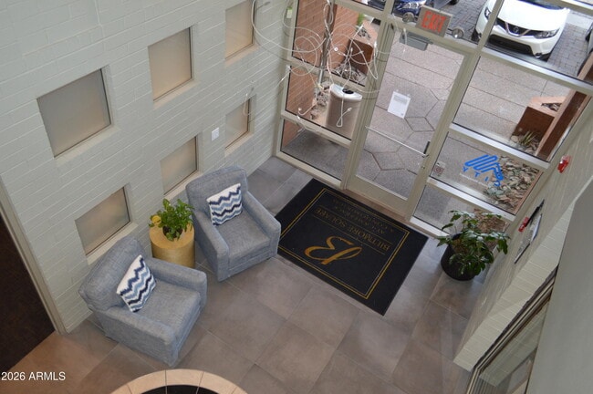 Building Photo - 1701 E Colter St