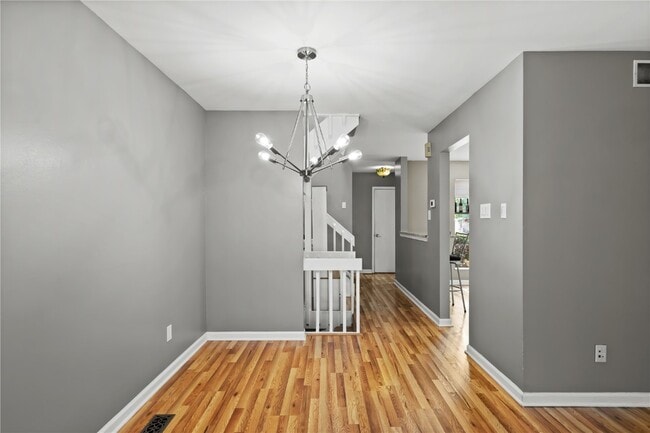 Building Photo - 1707 Thorny Briar Dr