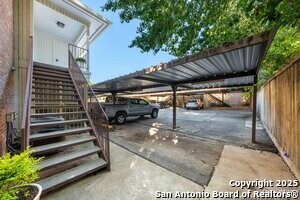 Building Photo - 7815 Broadway St