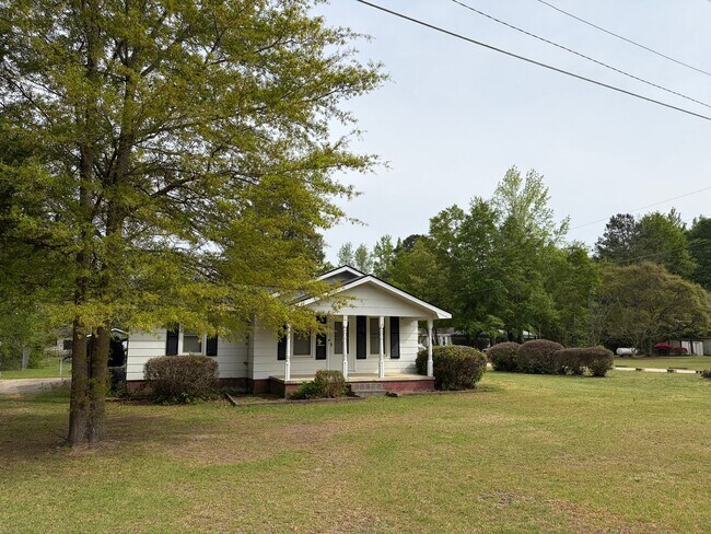 Building Photo - 3008 James Dail Rd