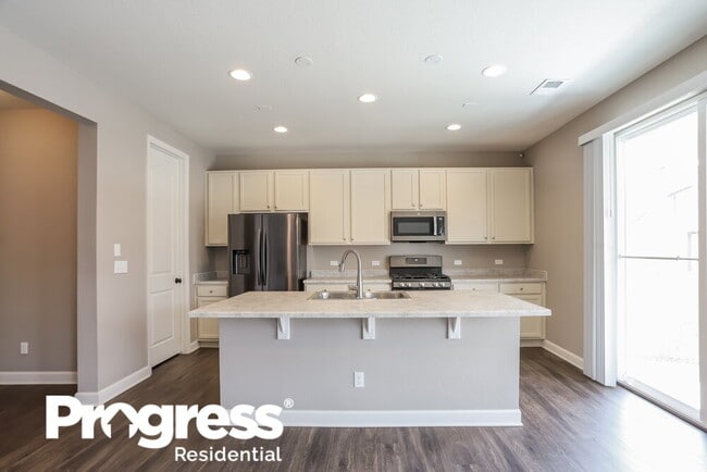 Building Photo - 9763 Uravan St