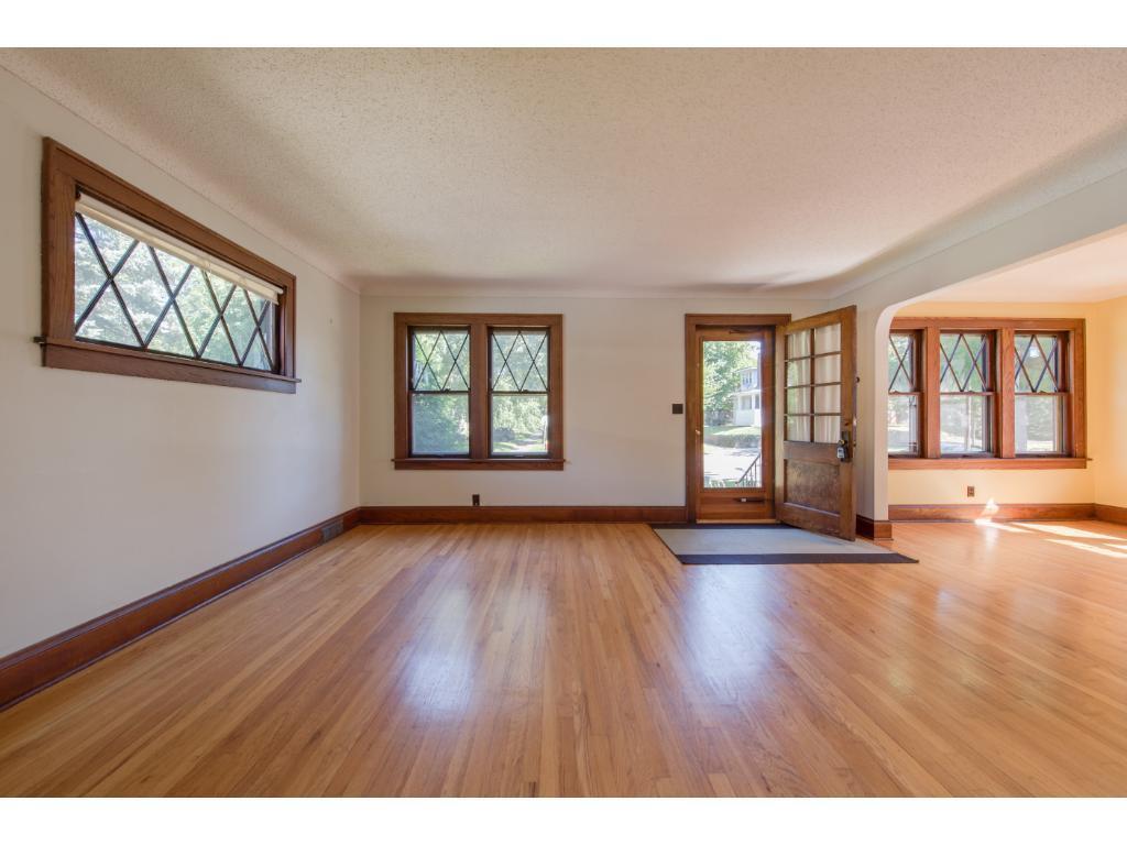 Building Photo - 1674 St Clair Ave