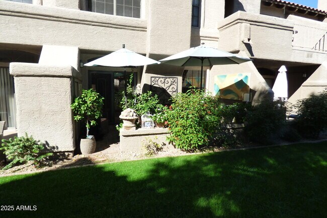 Building Photo - 10017 E Mountain View Rd