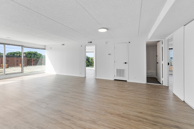 Building Photo - 1770 1st St