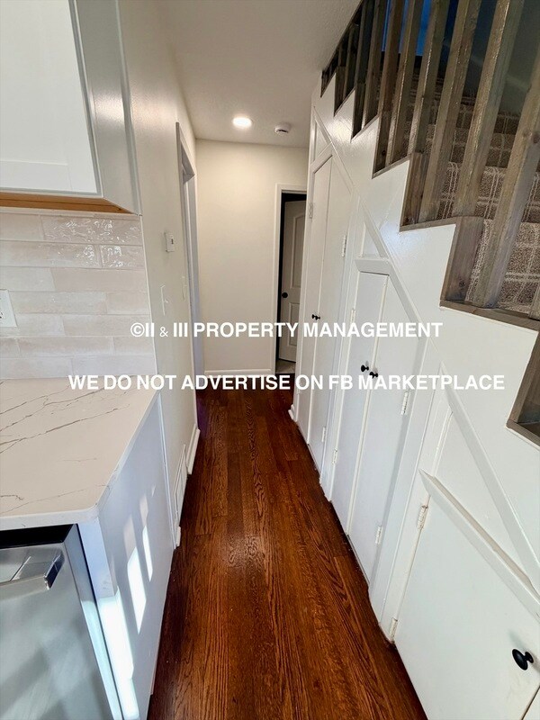 Building Photo - 3208 W 42nd Ave