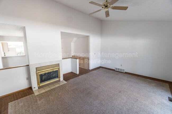 Building Photo - 1605 E 33rd Ave
