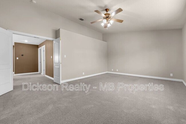 Building Photo - 7117 Heatherwood Dr