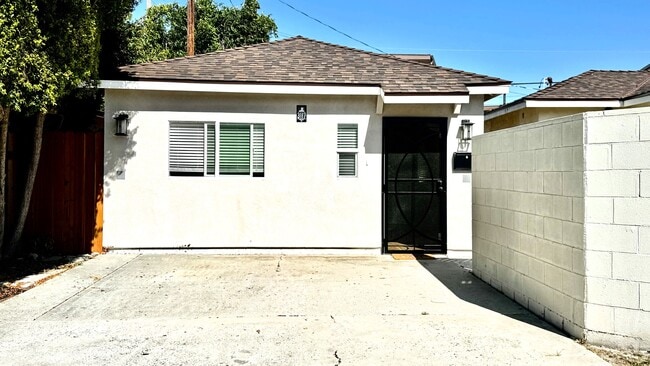 Building Photo - 3117 Newton St