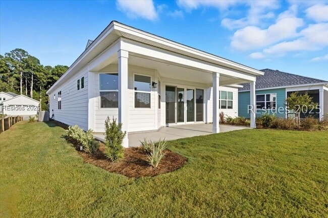Building Photo - 921 Tropics Ave
