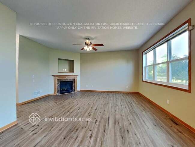 Building Photo - 11169 Walnut Ln