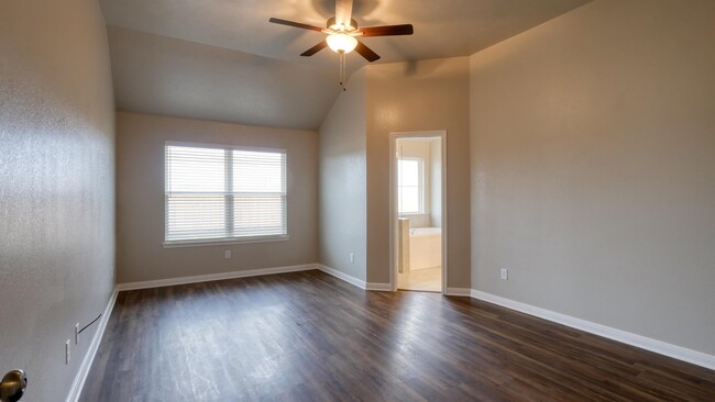 Building Photo - 2209 John Ross Ct