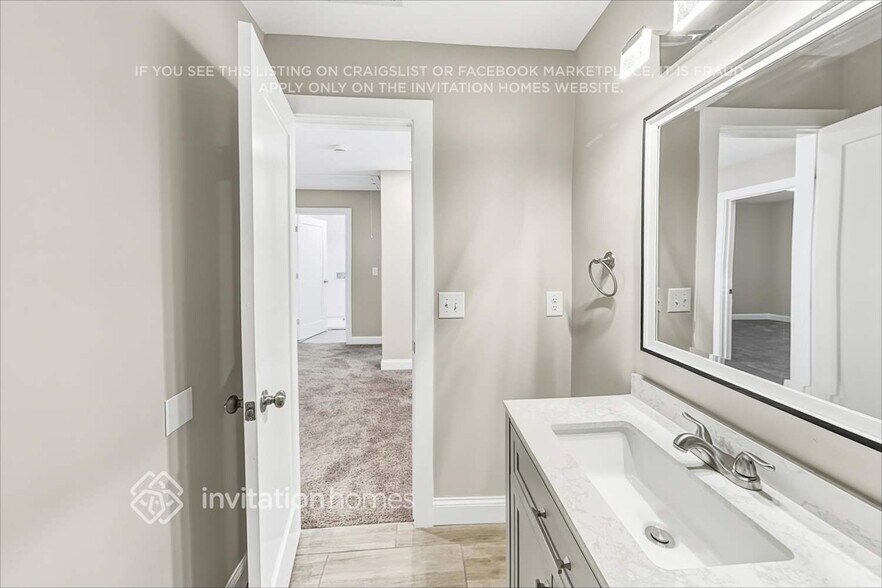 Building Photo - 310 Valley View Dr