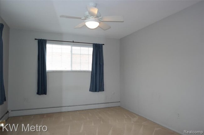 Building Photo - 630 Ann St