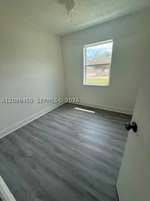 Building Photo - 1631 NW 14th Ct