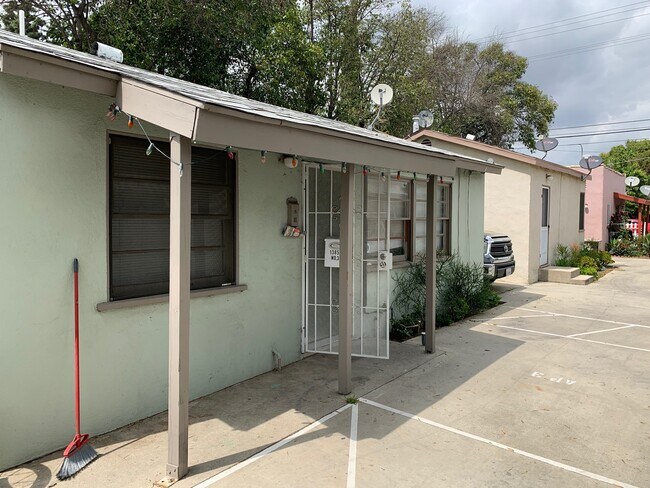 Primary Photo - 13850 Sherman Way