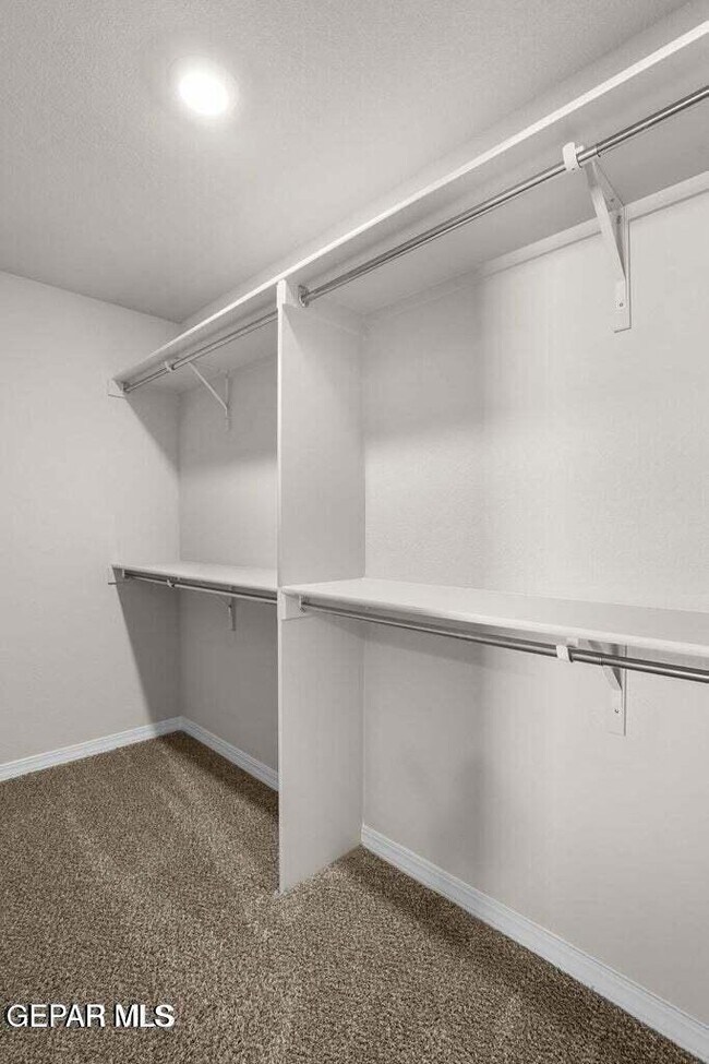 Building Photo - 14581 Firewheel Ave