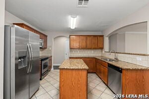 Building Photo - 24614 Maple Crest