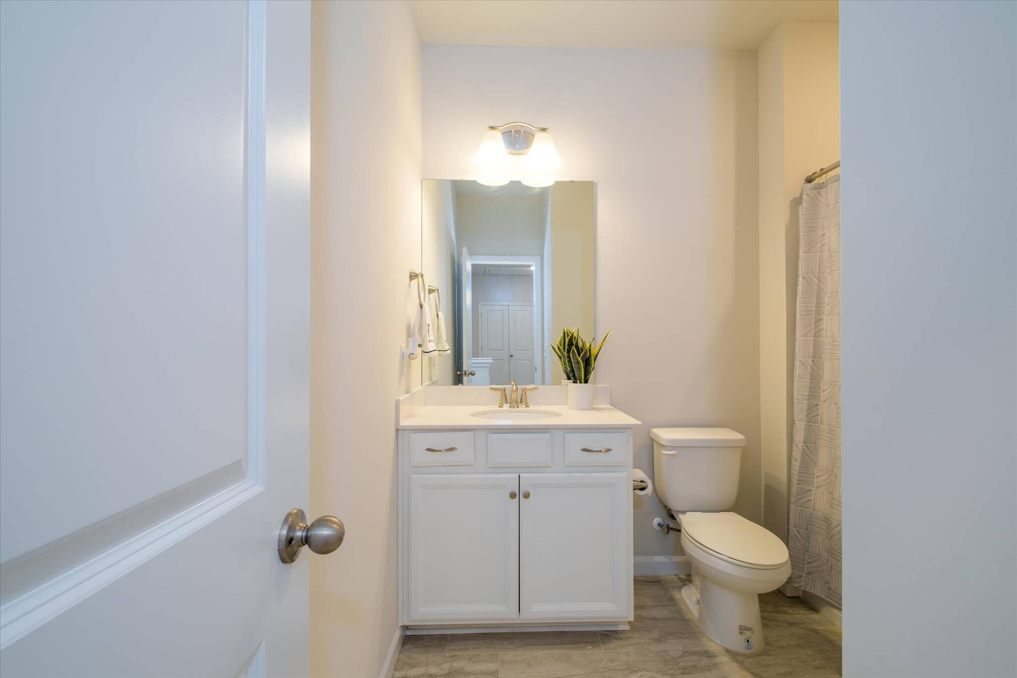 Building Photo - 8156 Merryvale Ln