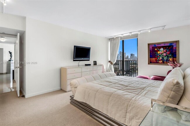 Building Photo - 19707 Turnberry Way