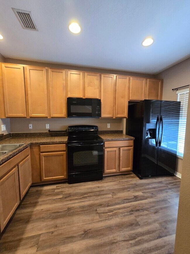 Building Photo - 8533 Gablebend Way