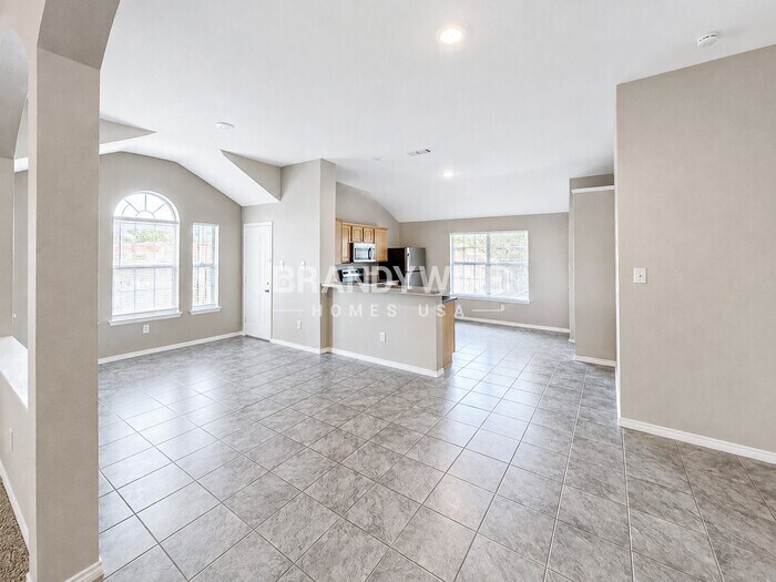 Building Photo - 3109 Alta Mesa Dr