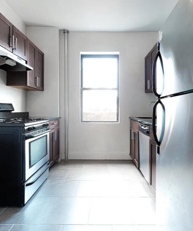 Building Photo - 1 bedroom in NEW YORK NY 10034