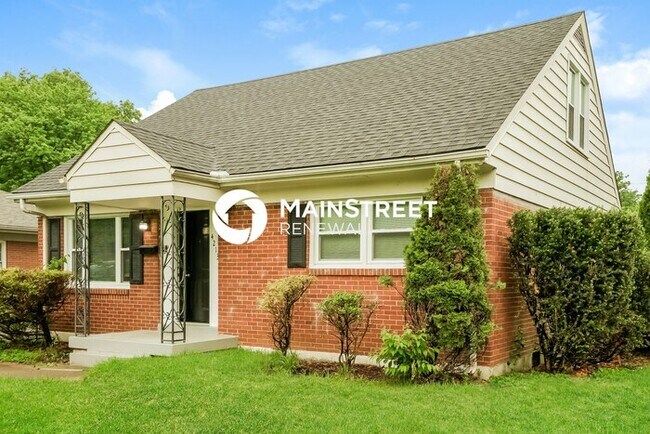 Primary Photo - 4 Bedroom Pet-Friendly Home in Louisville,...
