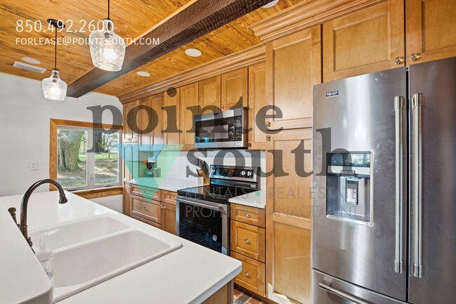 Building Photo - 27522 Burkhardt Dr