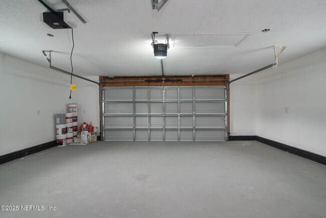 Building Photo - 111 Zoratoa Ave