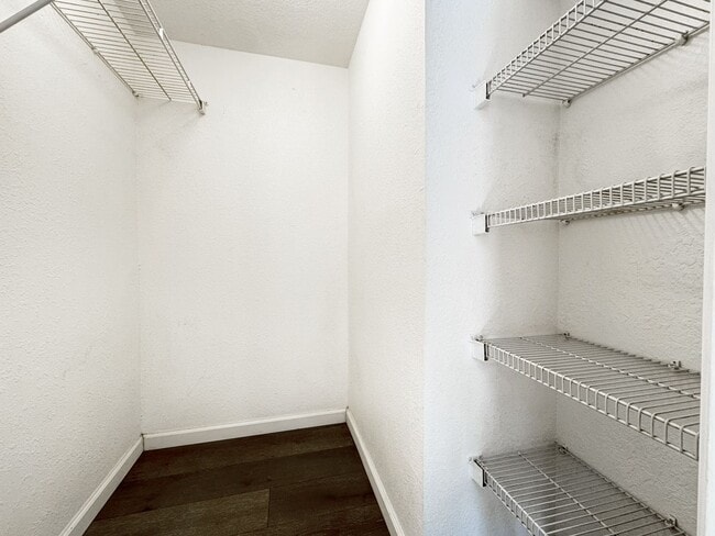 Building Photo - Pet Friendly Kailua Townhouse with A/C