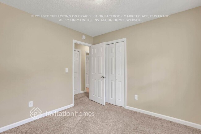 Building Photo - 3000 Springview Pl