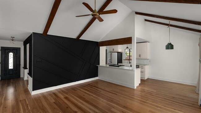 Building Photo - 6601 Blarwood Dr