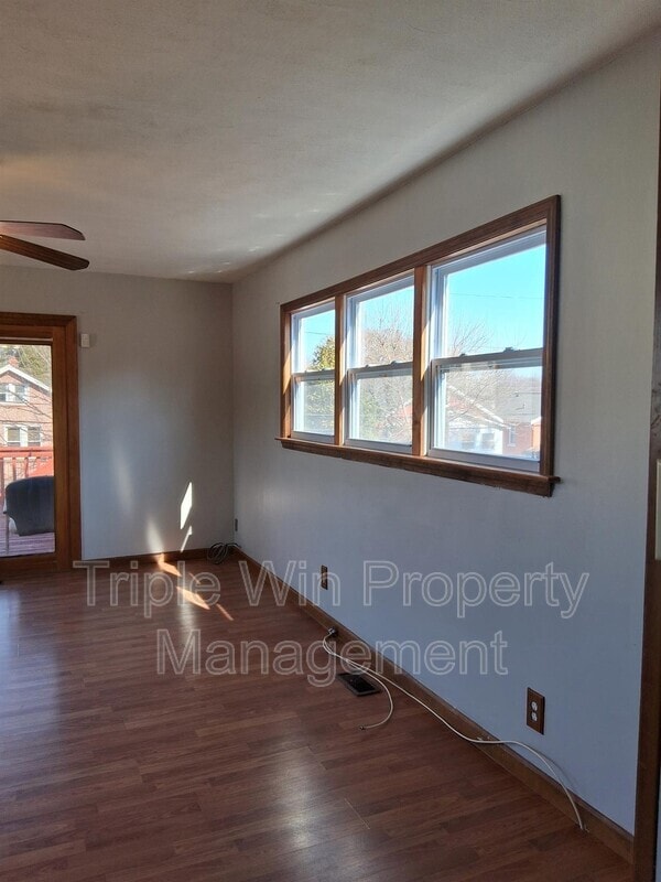 Building Photo - 313 Carthage Ave