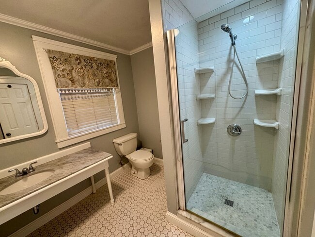 Building Photo - Great 3 Bed 2 Bath Home in Seminole Heights