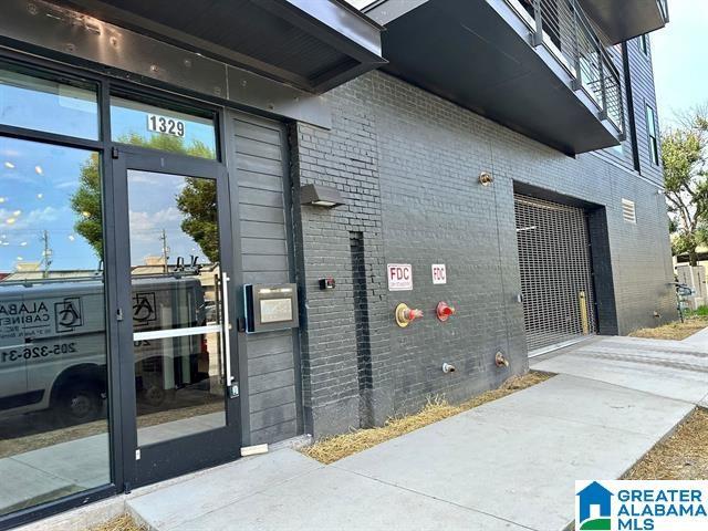 Building Photo - 1329 4th Ave S