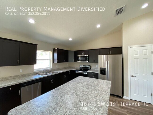 Building Photo - 16741 SW 21st Terrace Rd