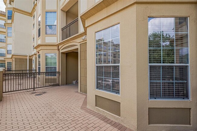 Building Photo - 7575 Kirby Dr