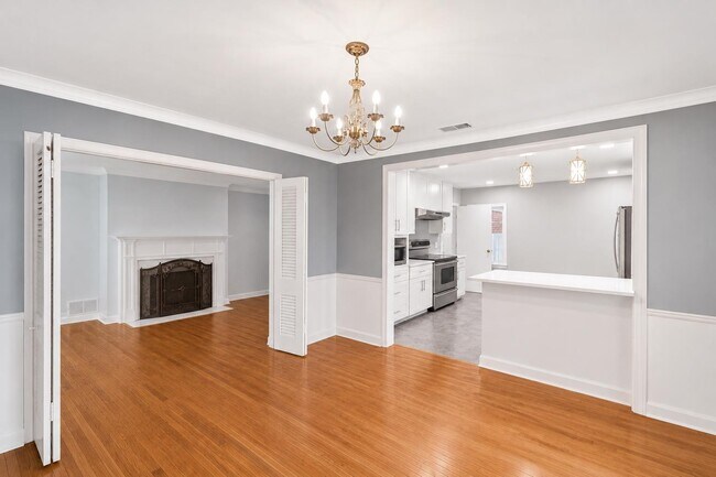Building Photo - 37 N Century St