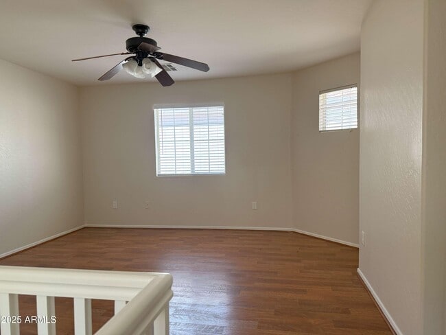 Building Photo - 137 W Mountain Sage Dr