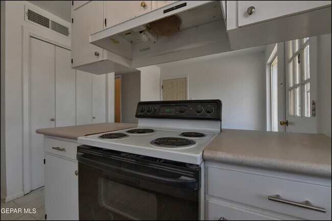 Building Photo - 6913 Pamlico Dr