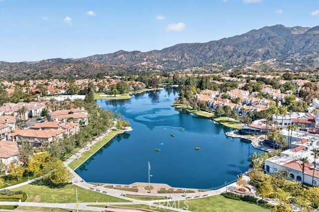 Building Photo - 14 Cll Alimar