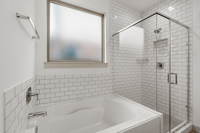 Building Photo - 29335 Red Rocks Pk Dr