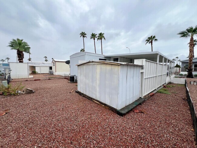 Building Photo - 345 S 58th St