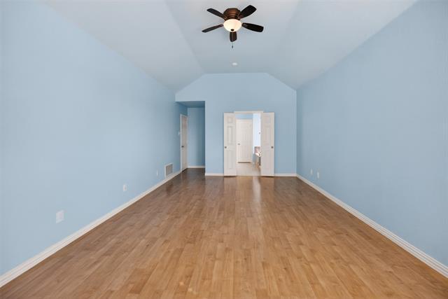 Building Photo - 2616 Cove Dr